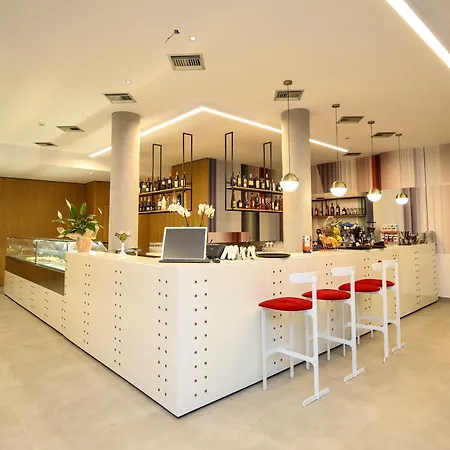 Hotel Regina Garden 4*