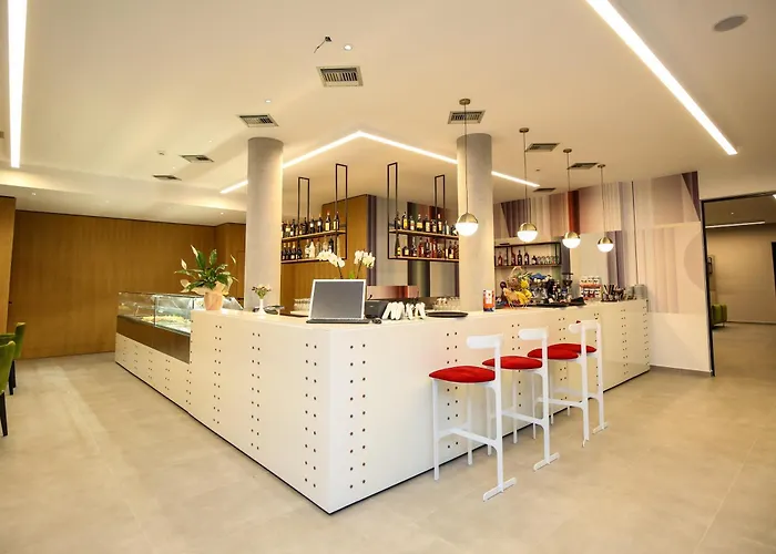 Hotel Regina Garden 4*