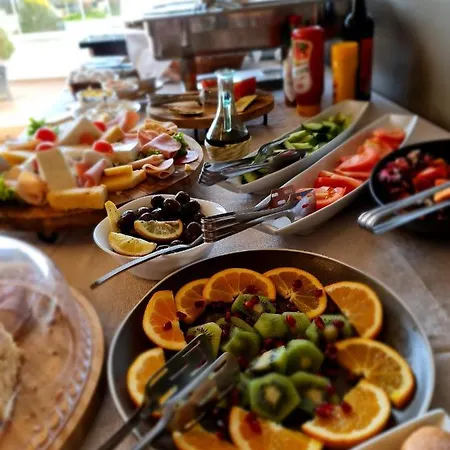 Regina Garden 酒店